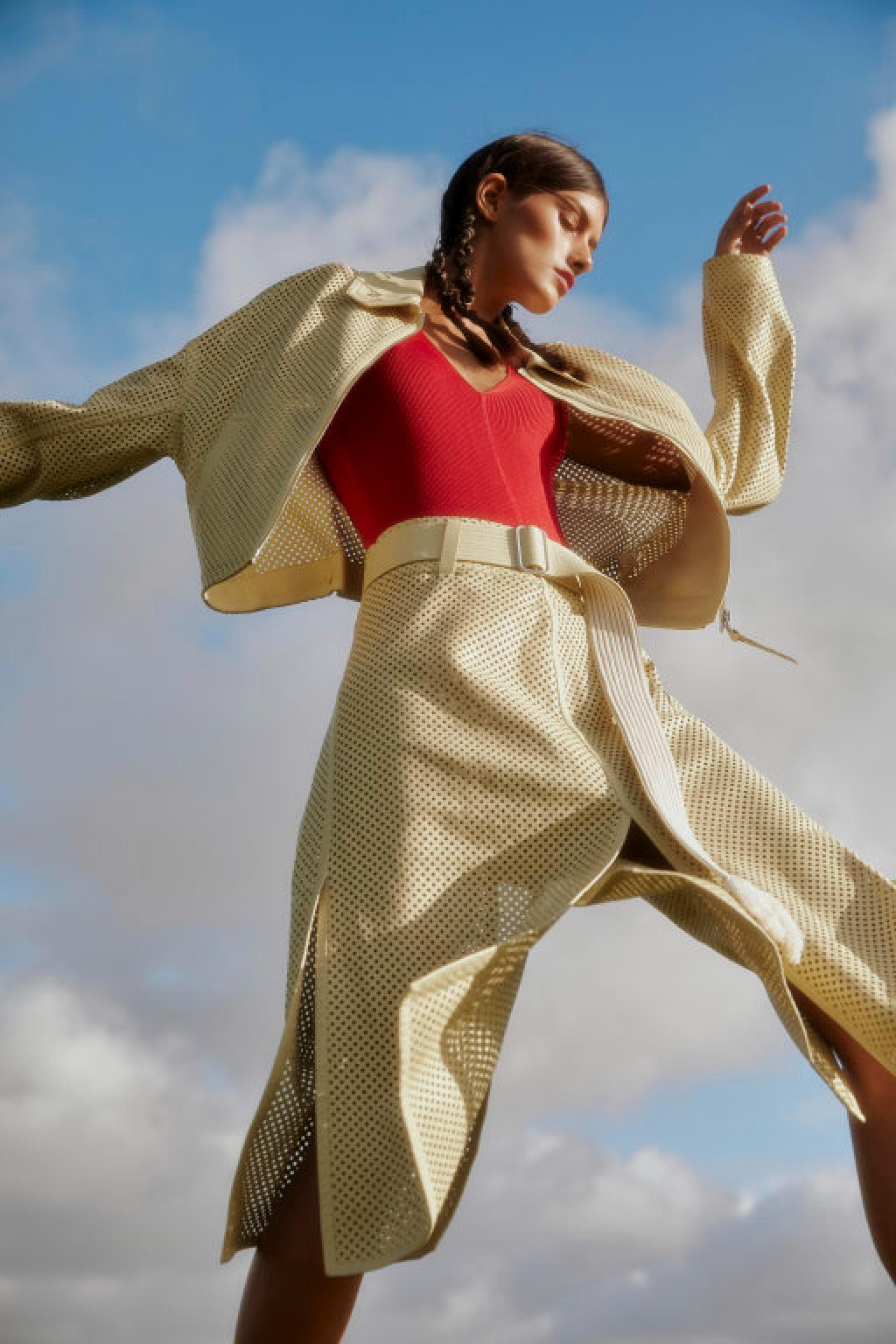 Rossana Latallada para Issue Magazine