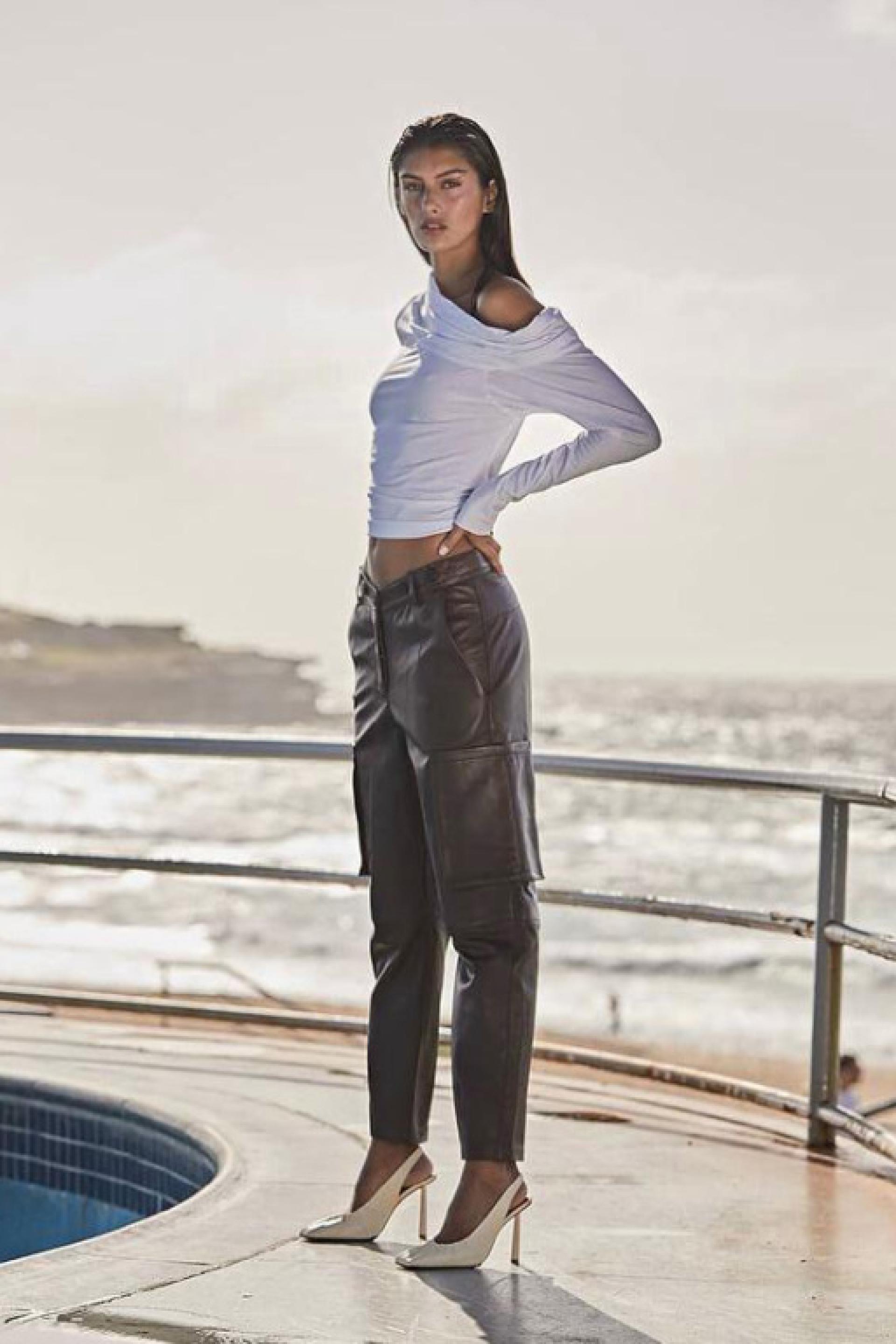 Rossana Latallada para Studio Pfeitter