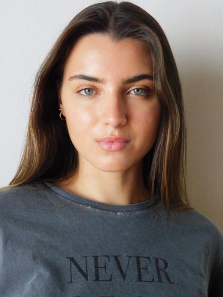  Avril Meljem