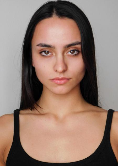 Sabrina de León